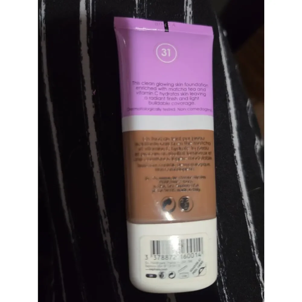 Sephora S Clean Glowing Skin Foundation 31 New Sealed 1.01 fl oz